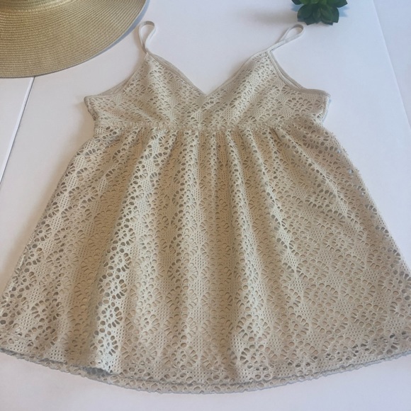 Express eyelet flowy top - Picture 4 of 5